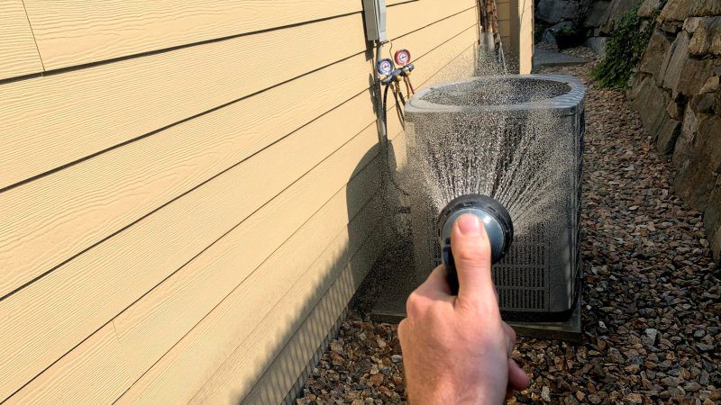 Cleaning_Your_Outdoor_AC_Condenser_Unit
